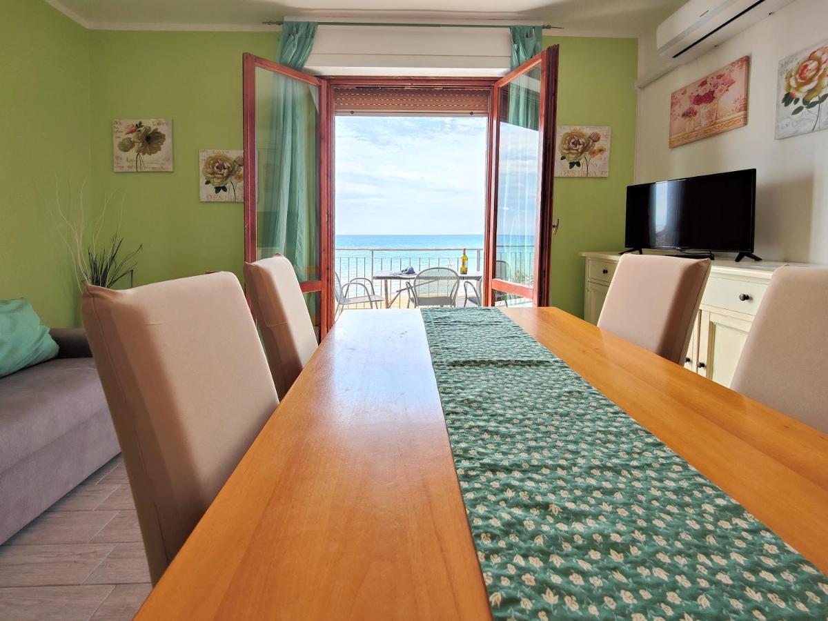Le Dune Sea View Apartments - Futura Cav San Vincenzo Eksteriør bilde