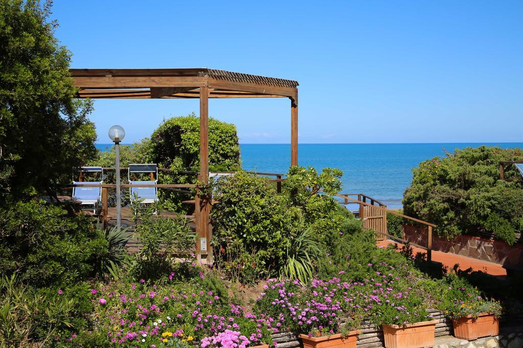 Le Dune Sea View Apartments - Futura Cav San Vincenzo Eksteriør bilde